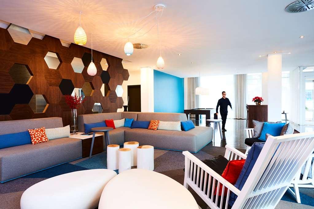 Alt Hotel St. John'S Interior photo